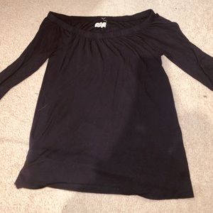 hollister off the shoulder shirt